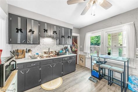 6740 Baxter Avenue Cleveland OH 44105