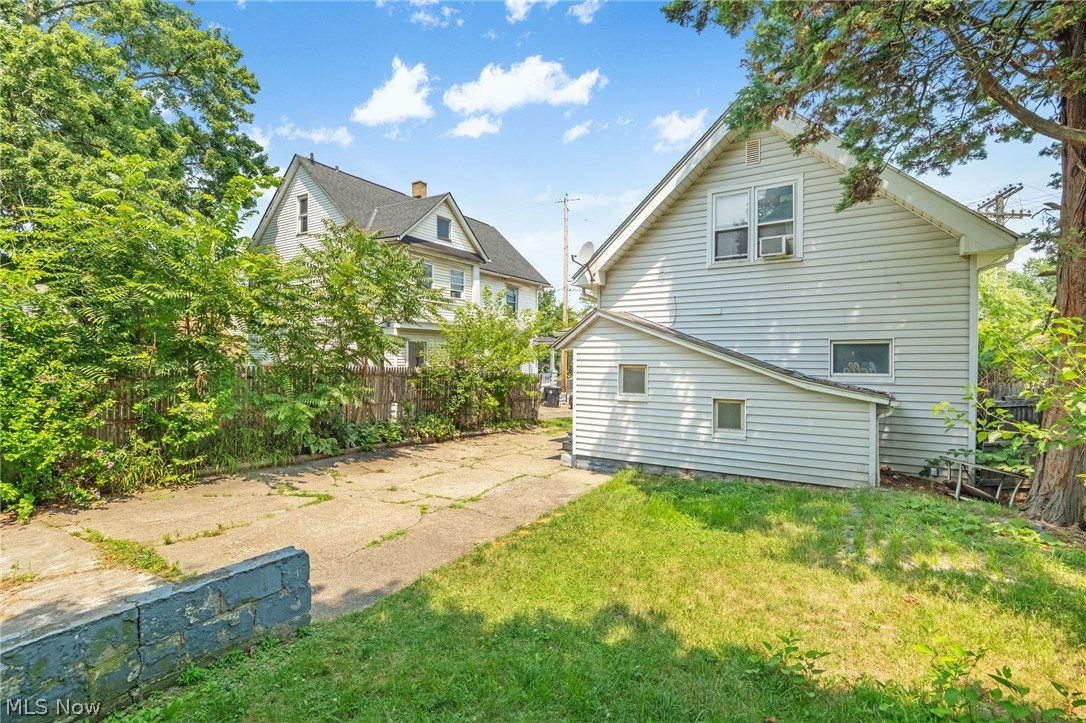 6740 Baxter Avenue Cleveland OH 44105