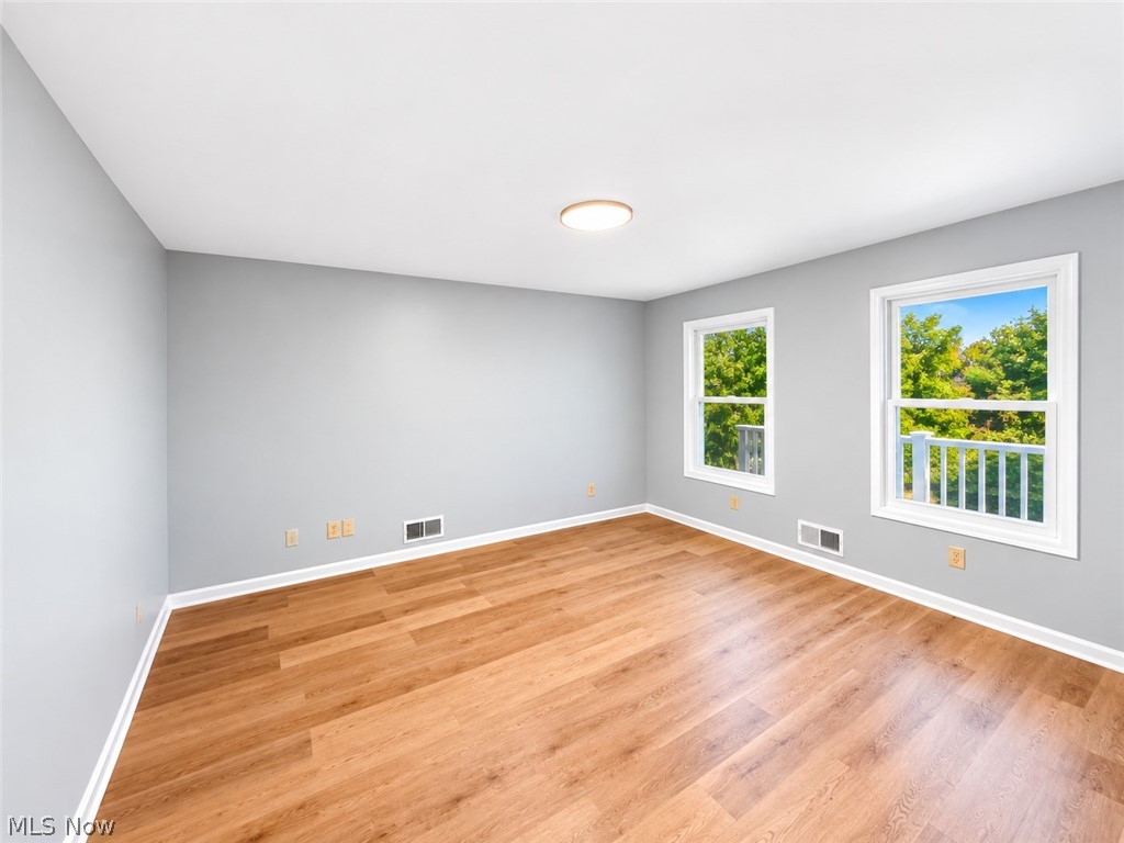 151 Oakview Avenue Struthers OH 44471