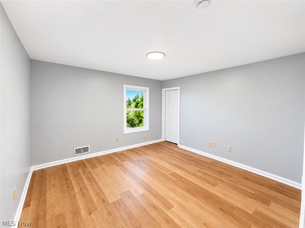 151 Oakview Avenue Struthers OH 44471