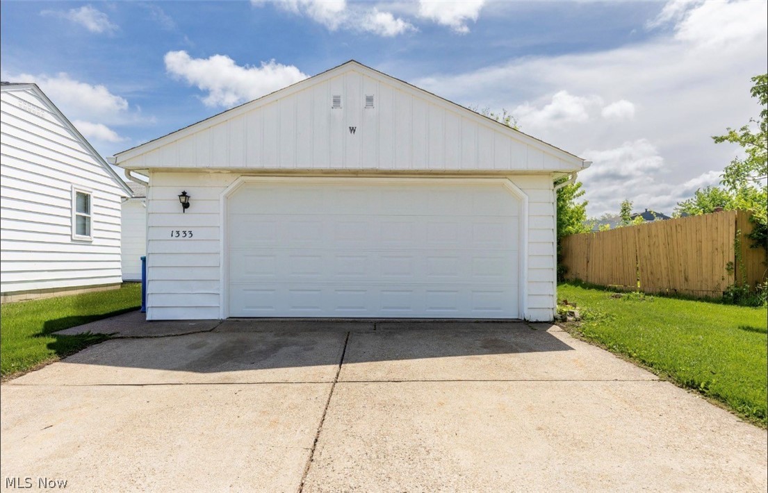1333 W 23 Street Lorain OH 44052
