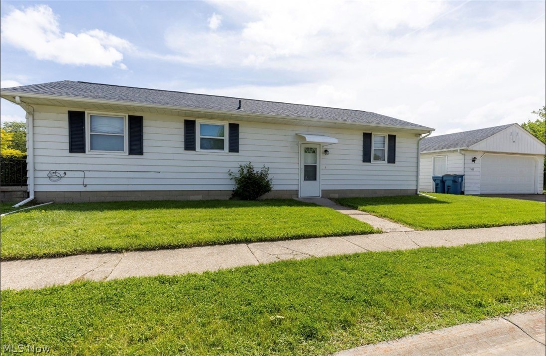 1333 W 23 Street Lorain OH 44052
