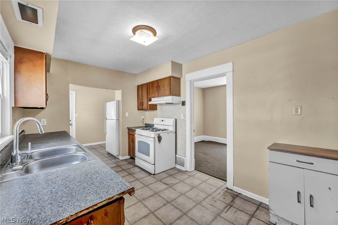 2279 SW 13th Street SW Akron OH 44314