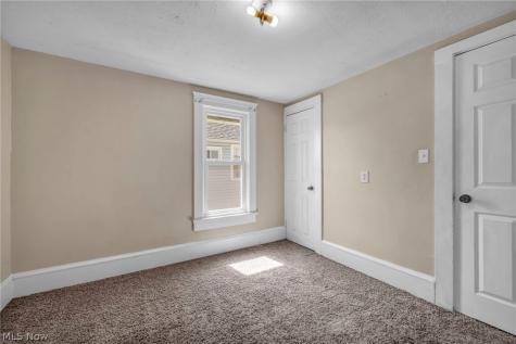2279 SW 13th Street SW Akron OH 44314