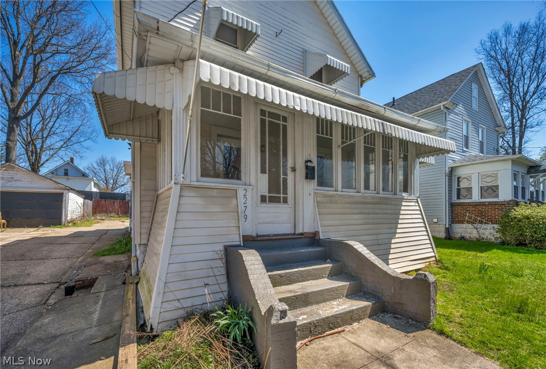 2279 SW 13th Street SW Akron OH 44314