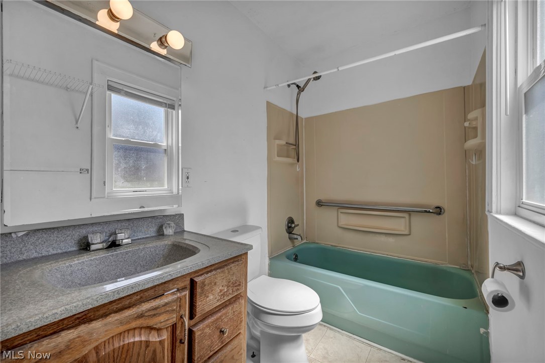 2279 SW 13th Street SW Akron OH 44314