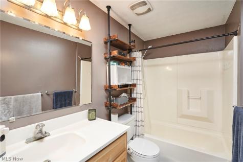 344 Silver Meadows Boulevard Kent OH 44240