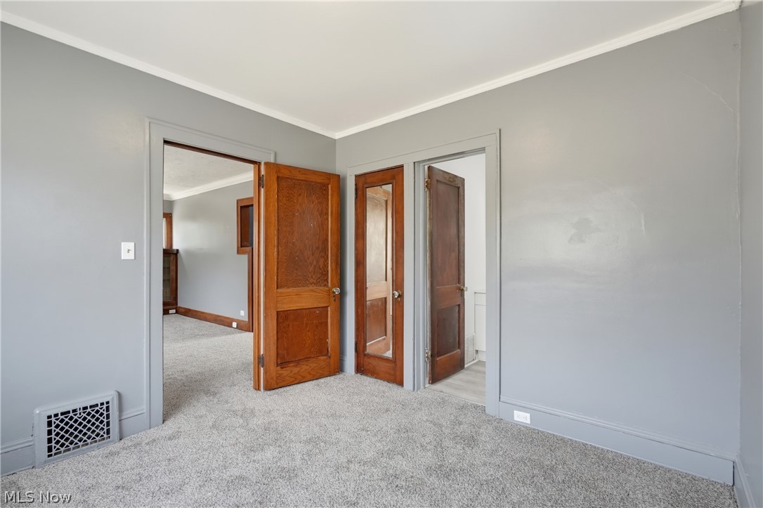 3842 Highland Road Cleveland OH 44111
