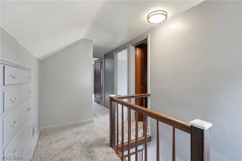 3842 Highland Road Cleveland OH 44111