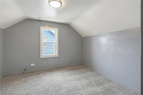 3842 Highland Road Cleveland OH 44111