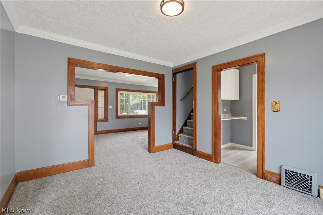 3842 Highland Road Cleveland OH 44111