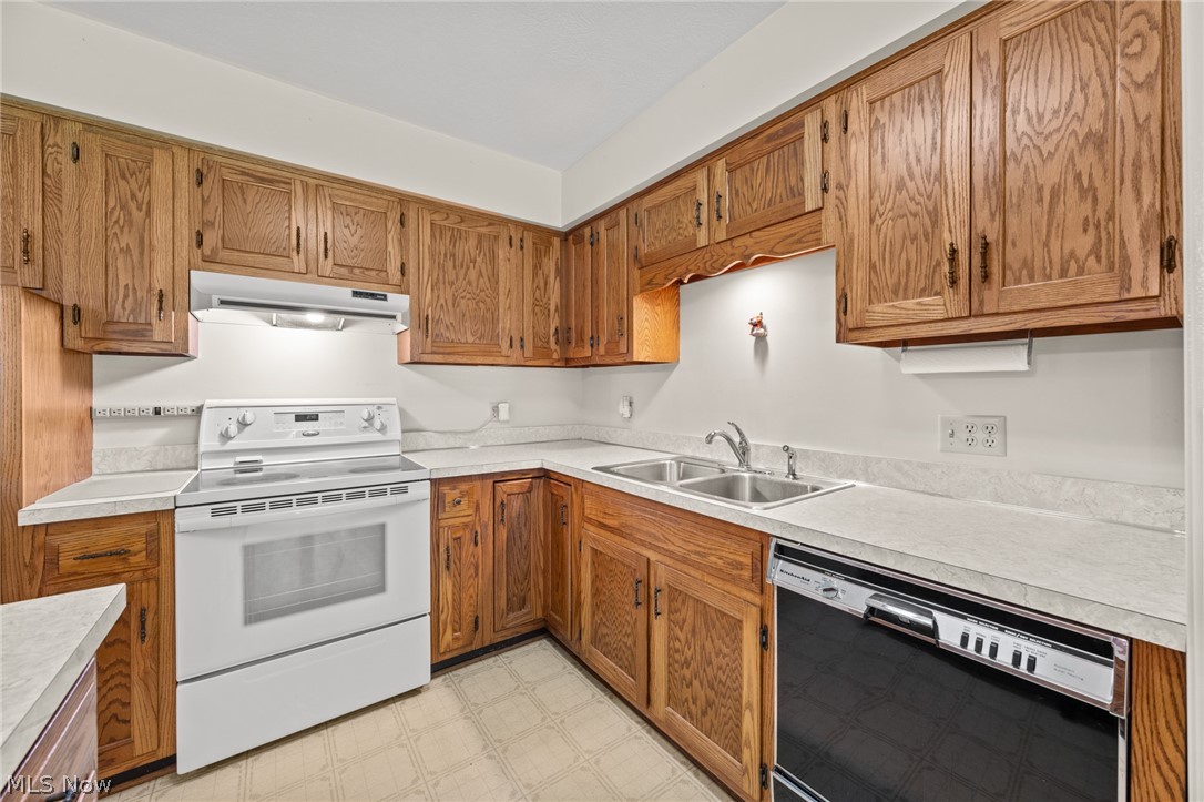 1811 Jeffries Road Huron OH 44839