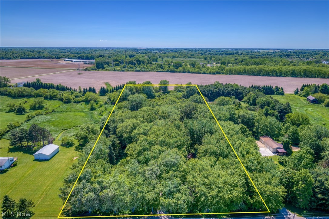 1811 Jeffries Road Huron OH 44839