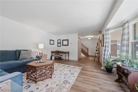 1633 Bennington Circle SW North Canton OH 44709