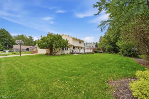 1633 Bennington Circle SW North Canton OH 44709