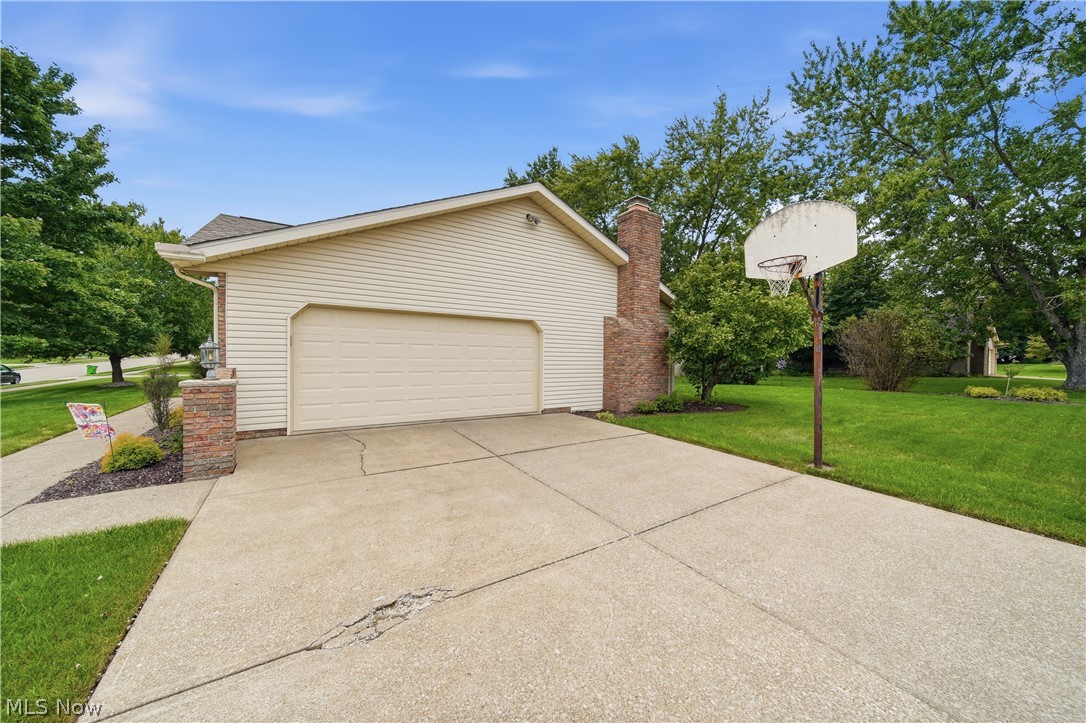 1633 Bennington Circle SW North Canton OH 44709