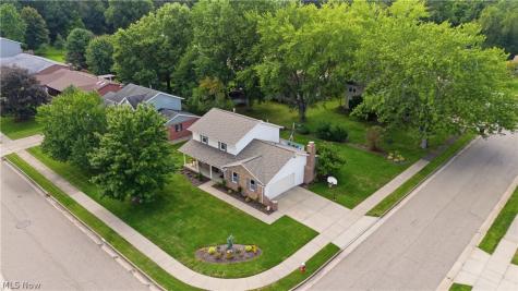 1633 Bennington Circle SW North Canton OH 44709