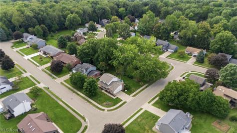1633 Bennington Circle SW North Canton OH 44709