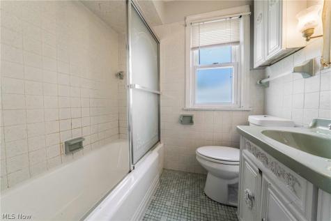 9107 S Highland Avenue Garfield Heights OH 44125