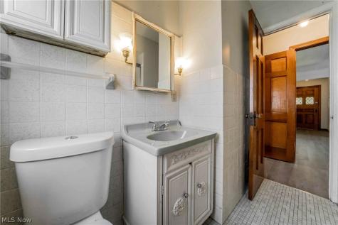 9107 S Highland Avenue Garfield Heights OH 44125