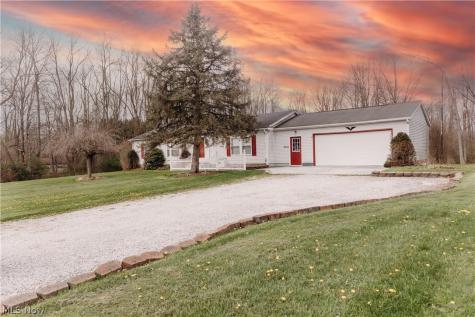 3995 Victory Avenue Louisville OH 44641