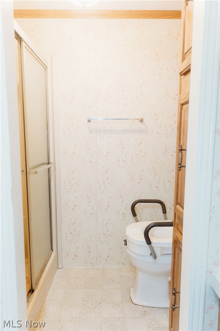 3995 Victory Avenue Louisville OH 44641