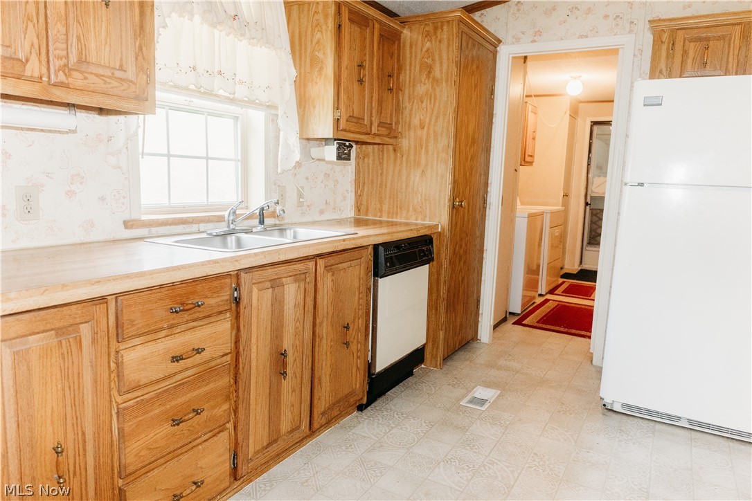 3995 Victory Avenue Louisville OH 44641