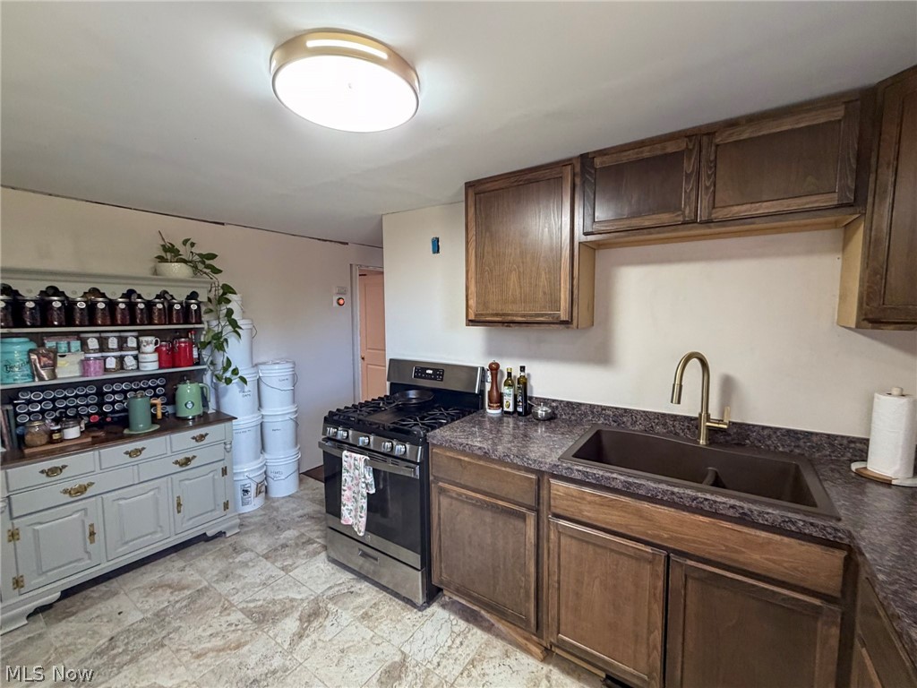 1292 Bedford Road Masury OH 44438