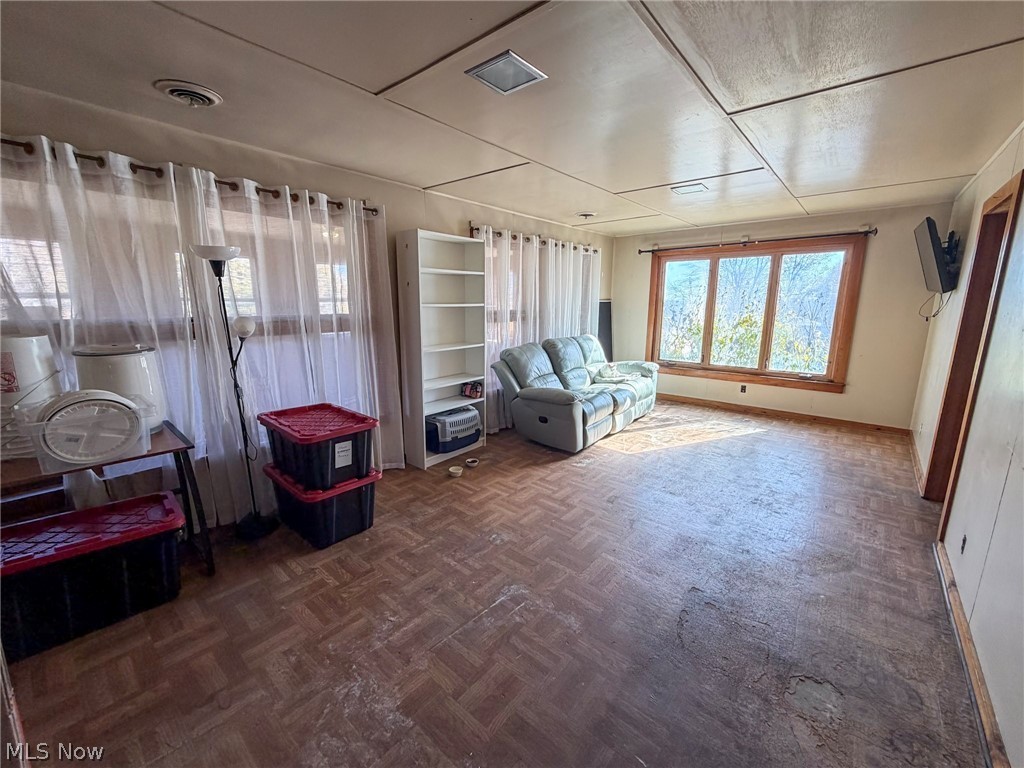 1292 Bedford Road Masury OH 44438