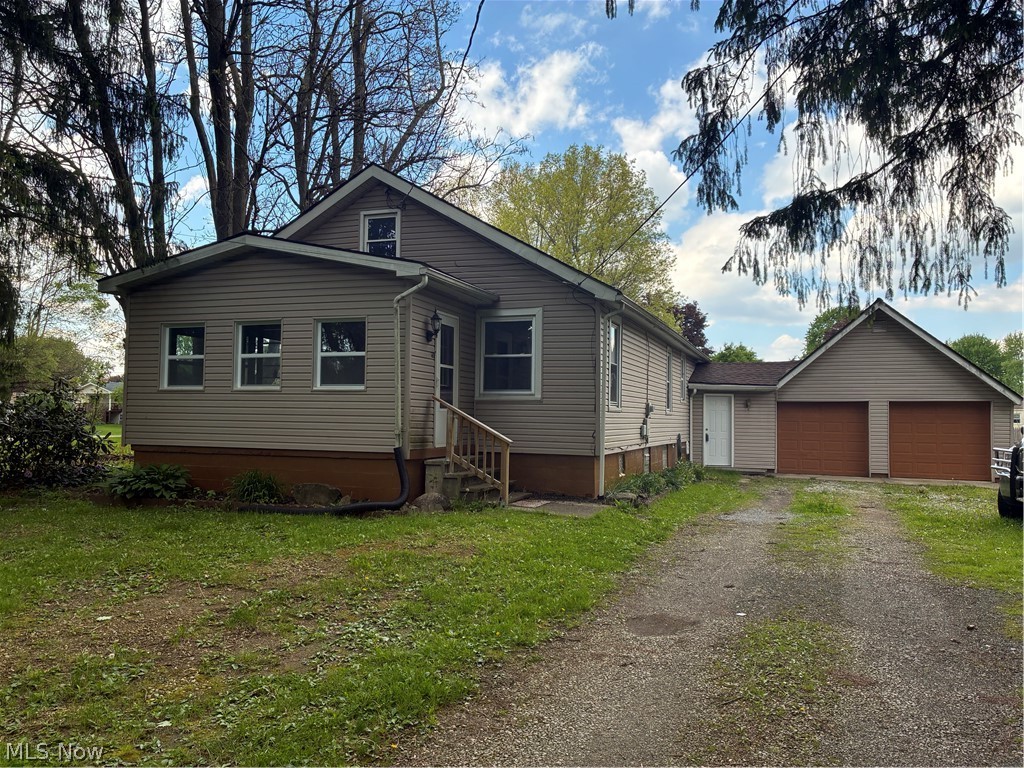 792 Allison Avenue NW Warren OH 44483
