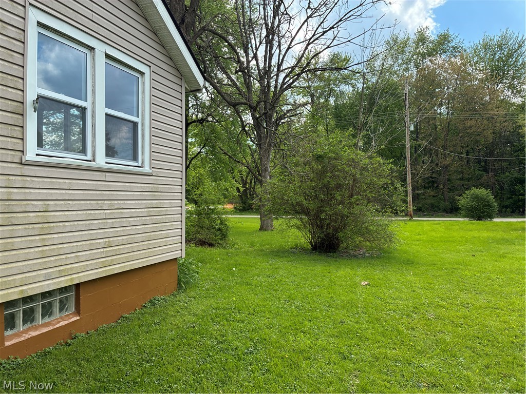 792 Allison Avenue NW Warren OH 44483