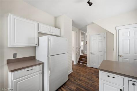 6515 Fir Avenue Cleveland OH 44102