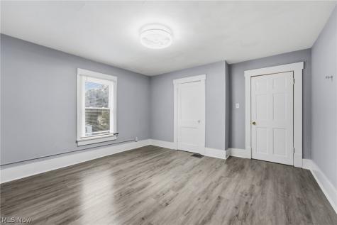 617 Carnahan Avenue NE Canton OH 44704