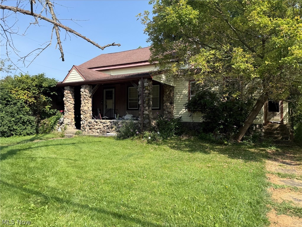 9523 E Center Street Windham OH 44288