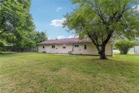 1994 Pinewood Drive Brunswick OH 44212