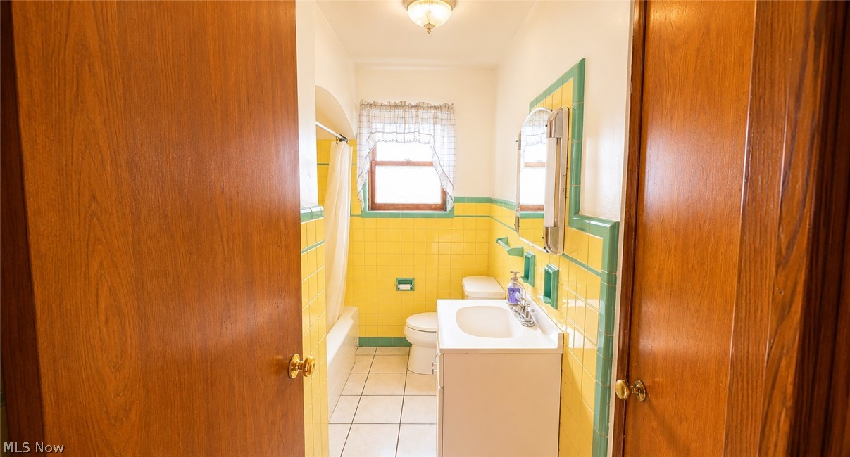 427 Logan Avenue Mingo Junction OH 43938