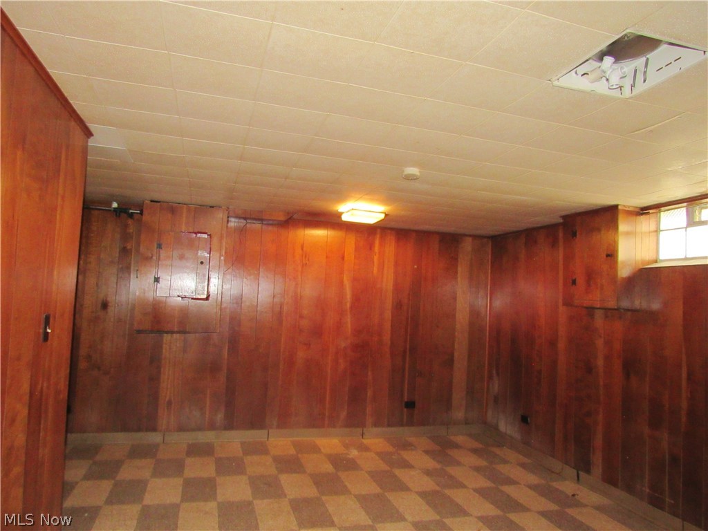 25250 Treadwell Avenue Euclid OH 44117