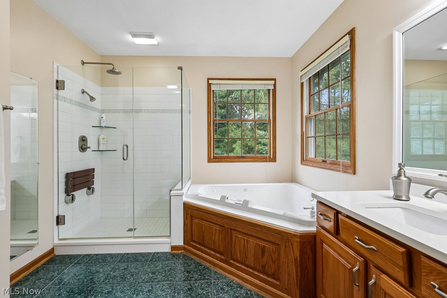 285 Brookpoint Circle Wadsworth OH 44281