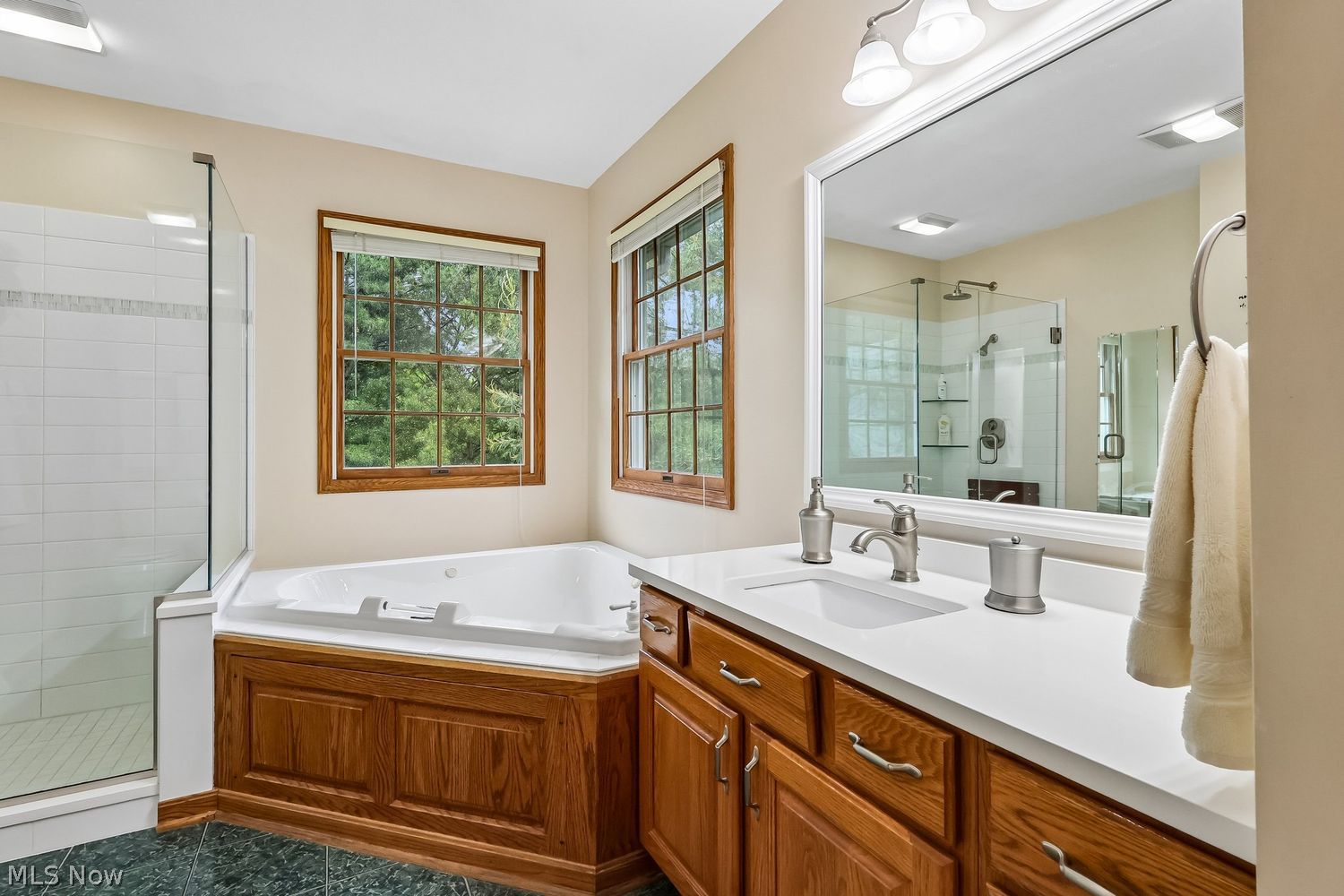285 Brookpoint Circle Wadsworth OH 44281