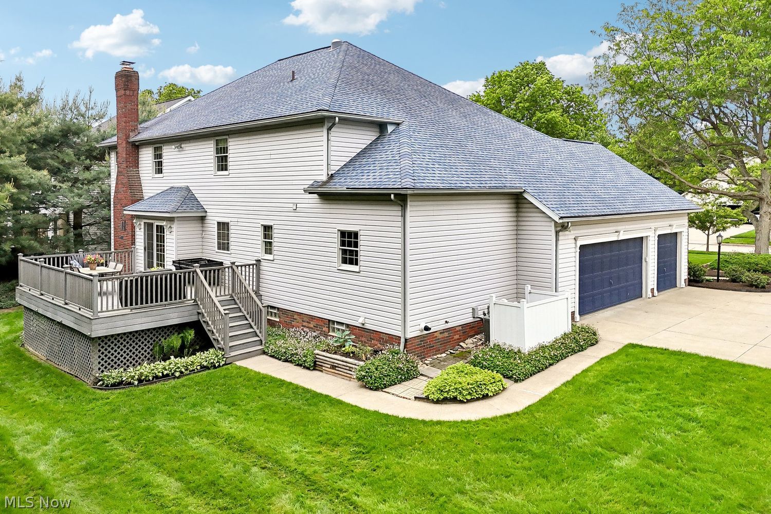 285 Brookpoint Circle Wadsworth OH 44281