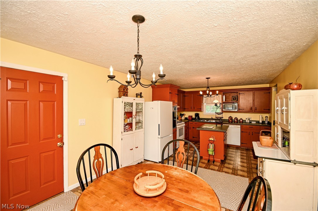 4585 Northampton Road Cuyahoga Falls OH 44223