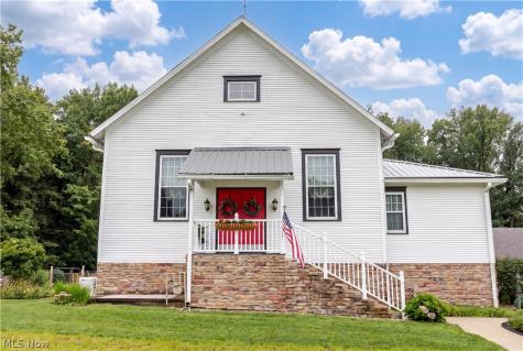 15710 Cenfield Street NE Alliance OH 44601