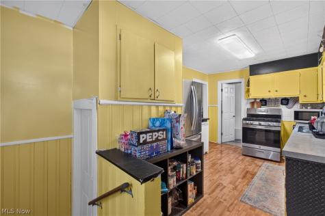 852 Kling Street Akron OH 44311