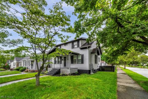 1603 Winchester Road Lyndhurst OH 44124