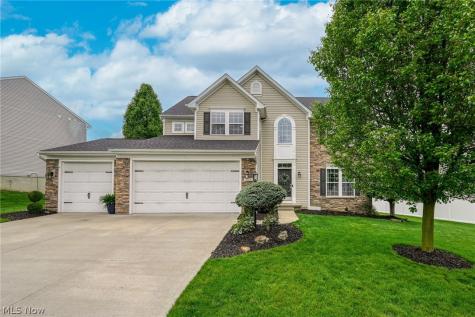 2713 Blue Ash Avenue NW Canton OH 44708