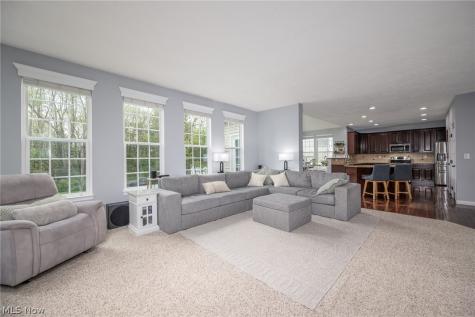 2713 Blue Ash Avenue NW Canton OH 44708