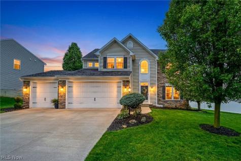 2713 Blue Ash Avenue NW Canton OH 44708
