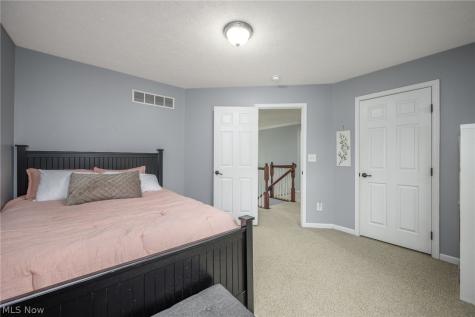 2713 Blue Ash Avenue NW Canton OH 44708