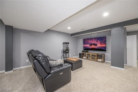 2713 Blue Ash Avenue NW Canton OH 44708