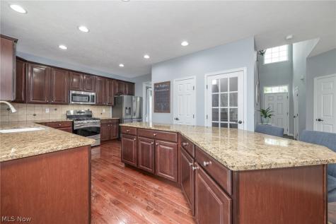 2713 Blue Ash Avenue NW Canton OH 44708